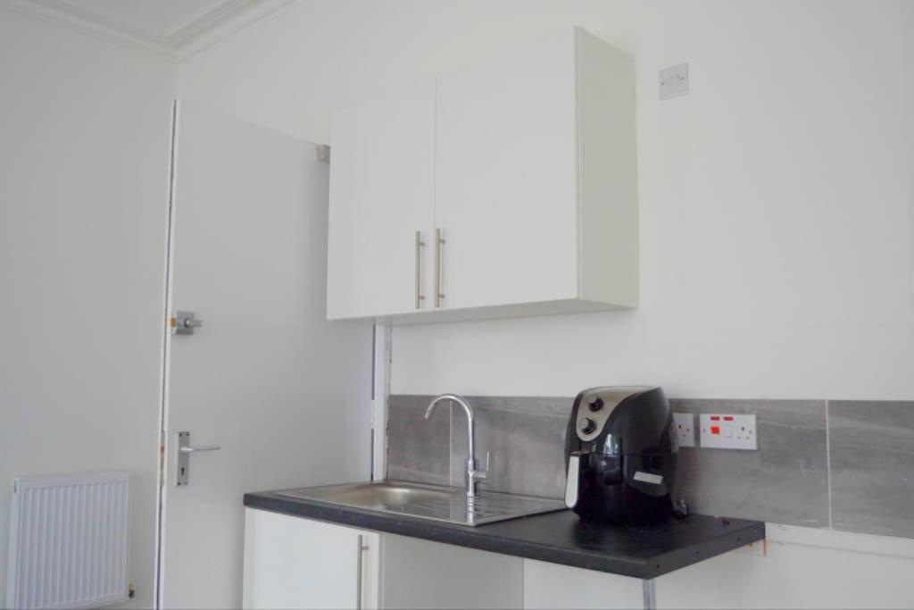 Discover Your Cozy Haven A Perfect Studio Getaway Leamington Spa Exterior photo
