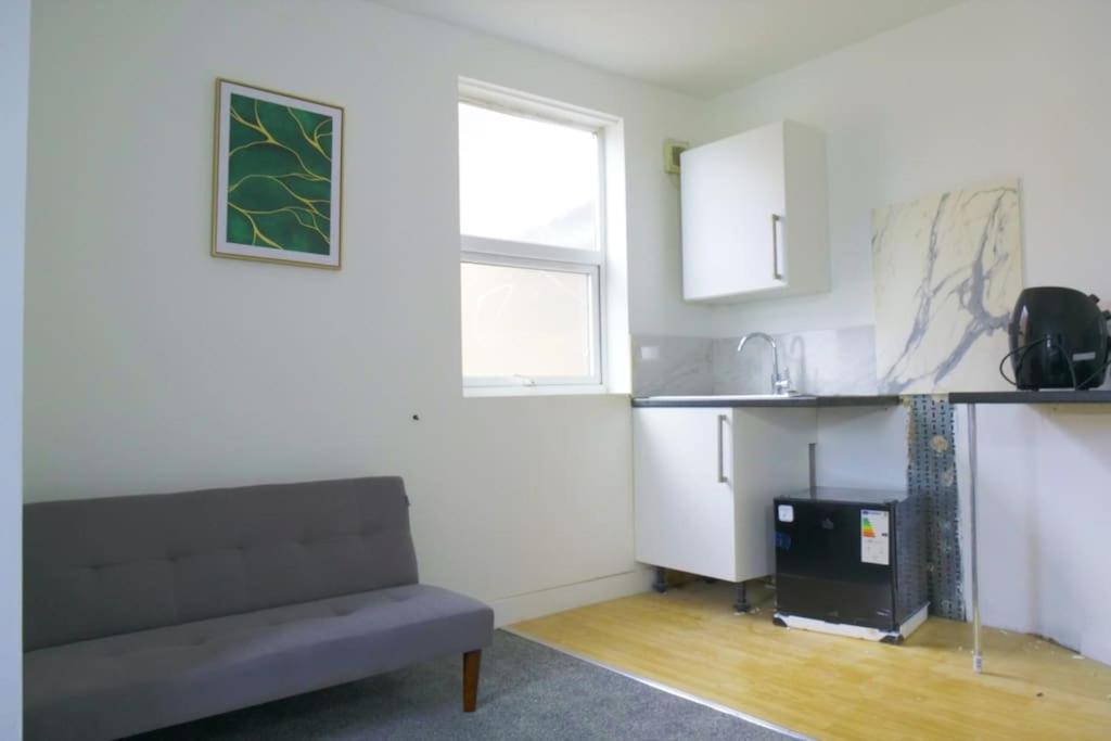 Discover Your Cozy Haven A Perfect Studio Getaway Leamington Spa Exterior photo